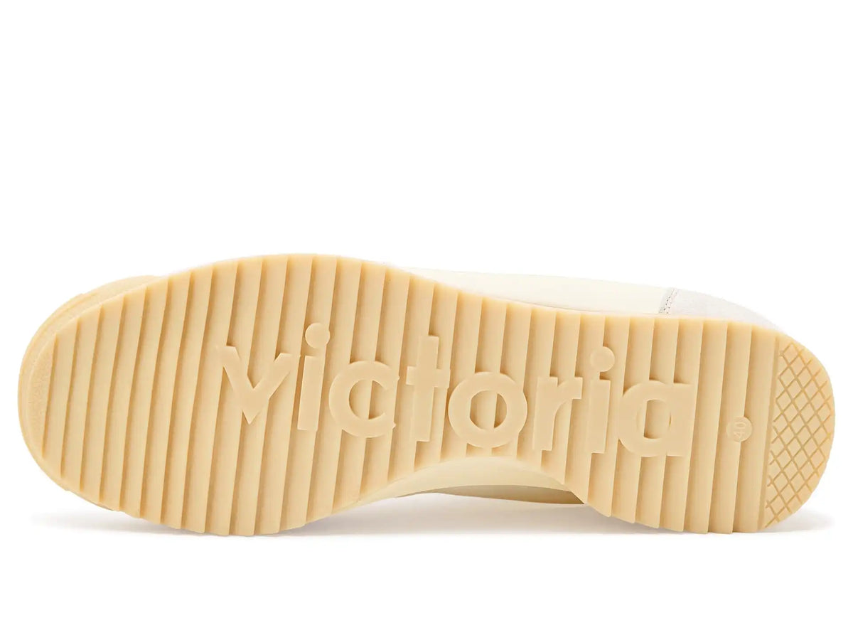 Women's victoria Saturno