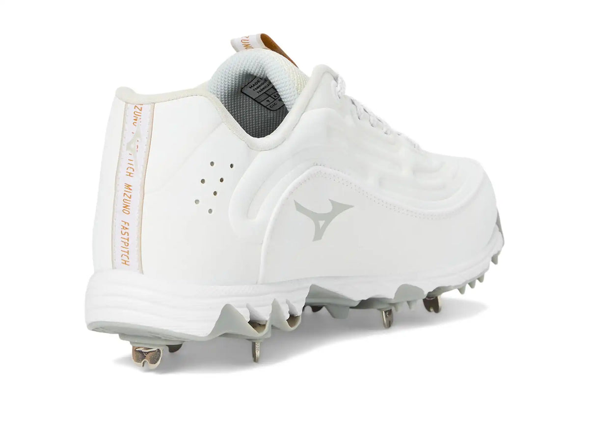 Women's Mizuno 9-Spike Swift 8 Low Metal