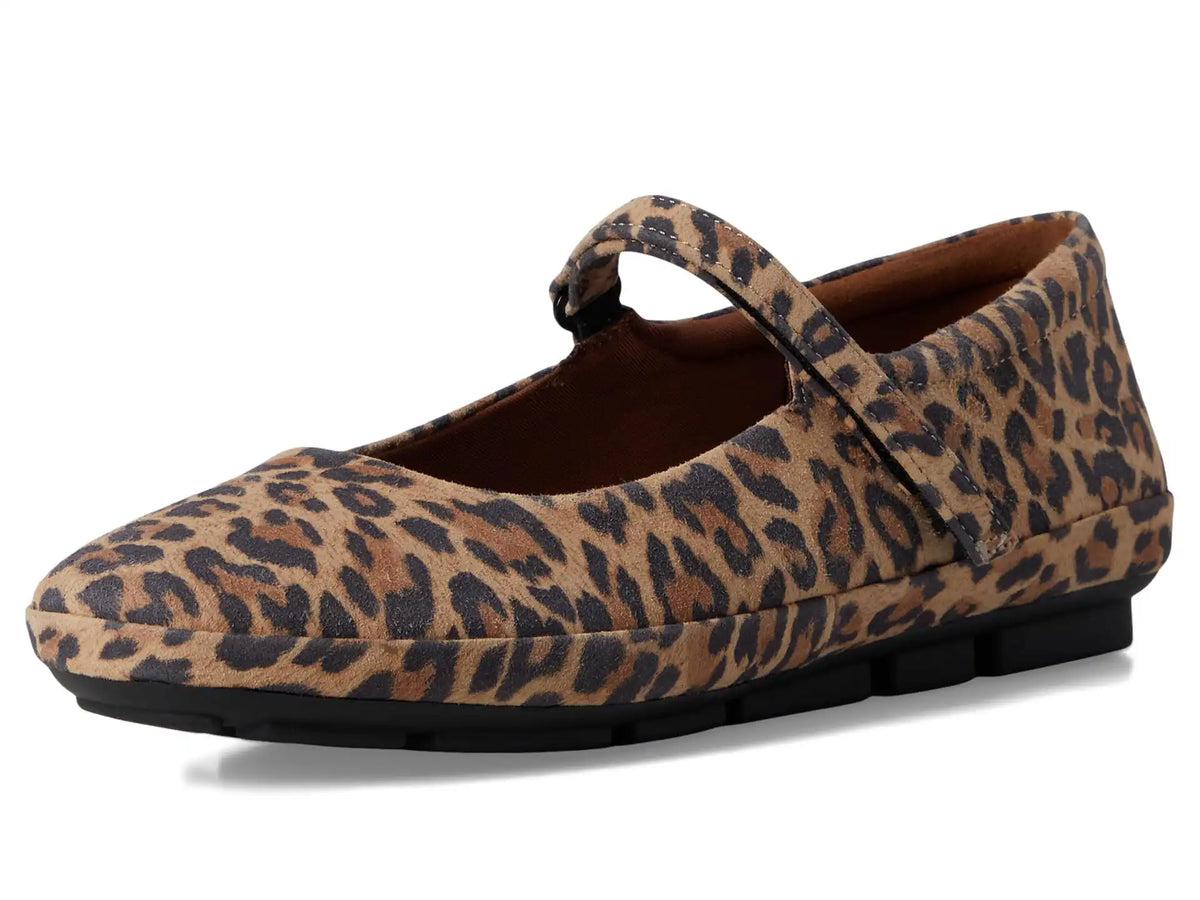 Women's Naturalizer Behold2 Mary Janes