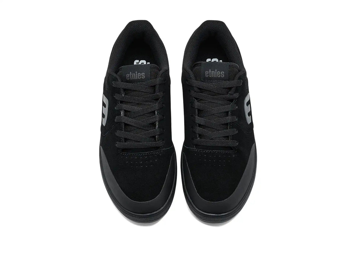 Men's etnies Marana
