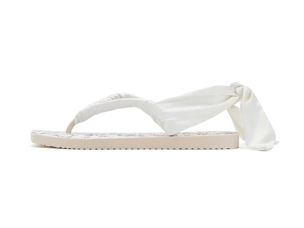 Women's Badgley Mischka Wrenna