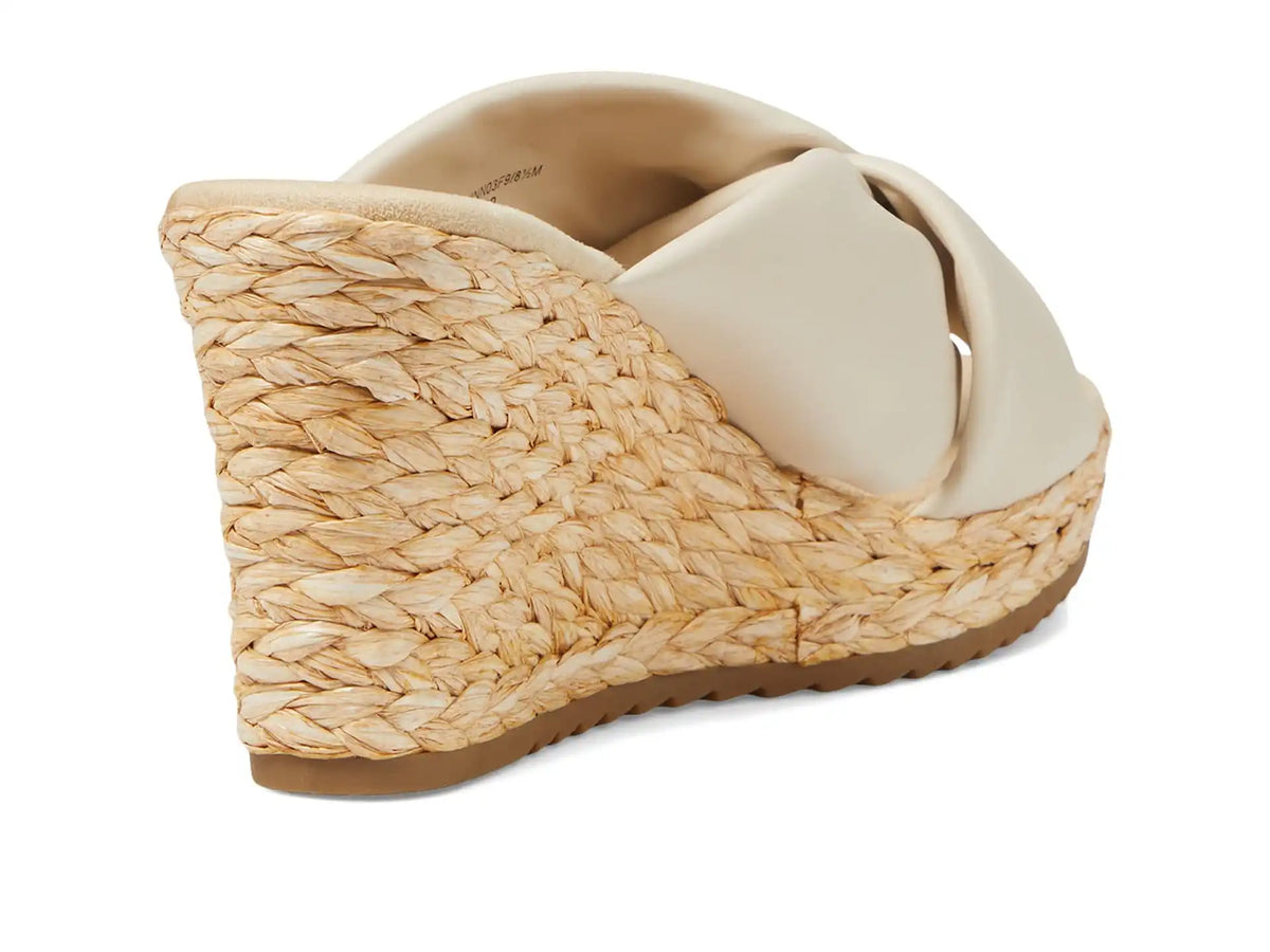 Women's Anne Klein Winnie