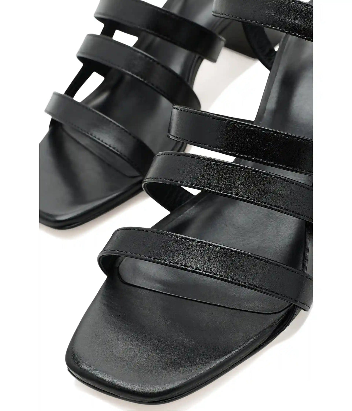 Women's Bernardo Novi